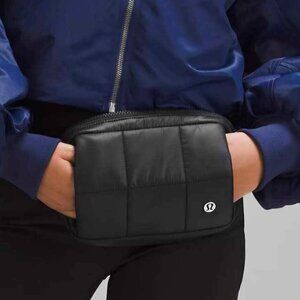 Lululemon belt bag with hand warmer